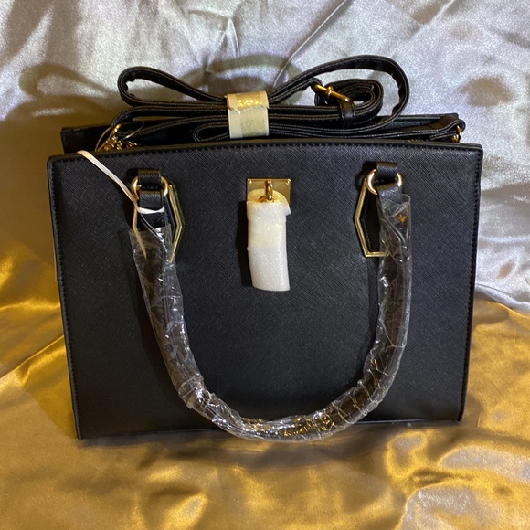 Park Ave Collection black bag with gold trim. - Picture 13 of 13